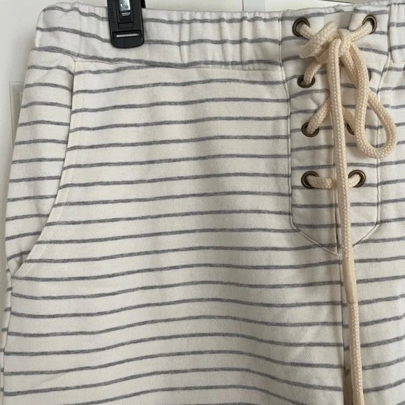 Jackson Rowe Shorts - Picture 4 of 10